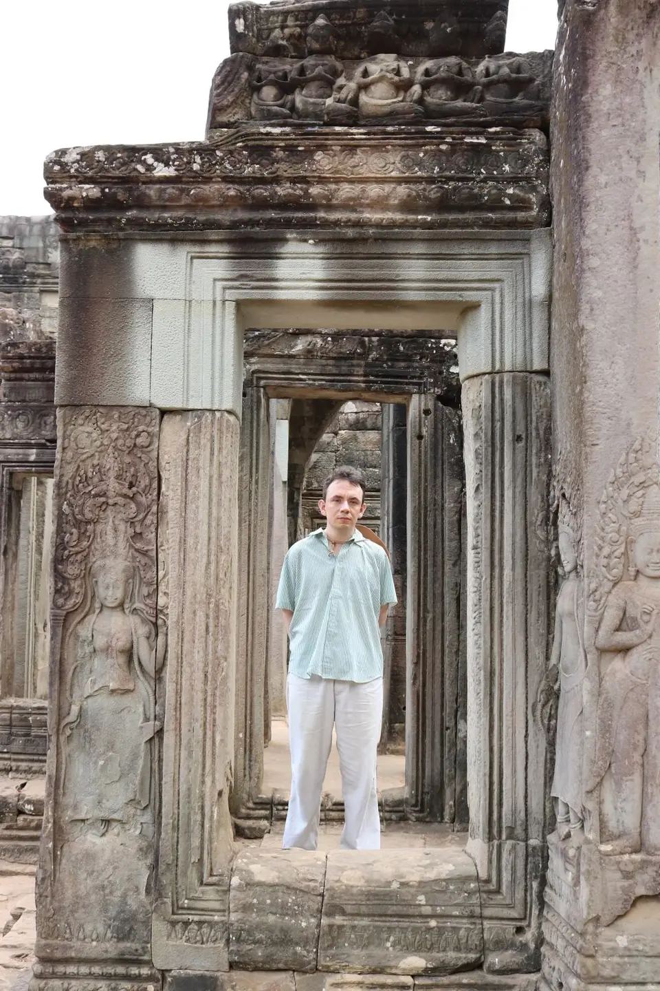 08111531-AngkorThomBayonTempel.JPG
