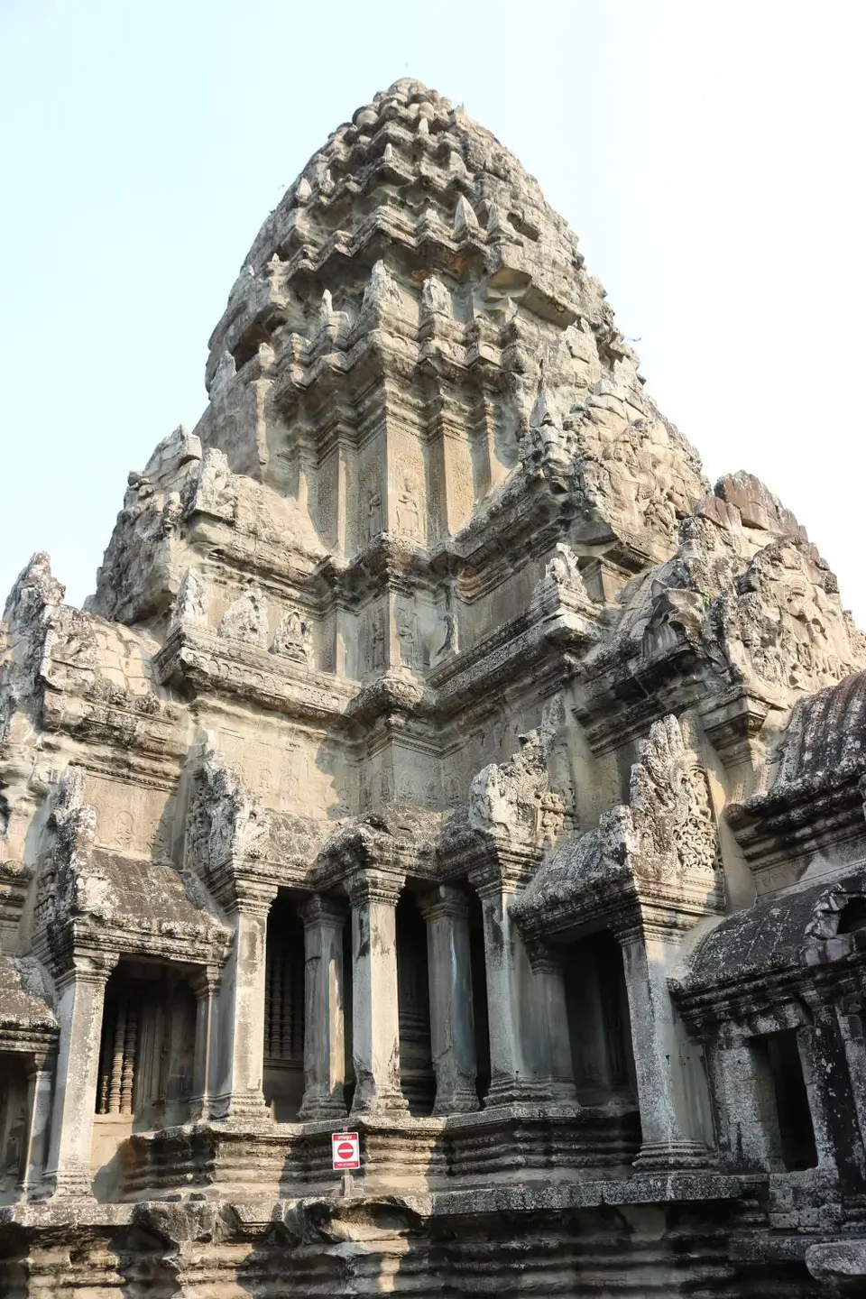 09111715-AngkorWatobereTerrasseHauptturm.JPG
