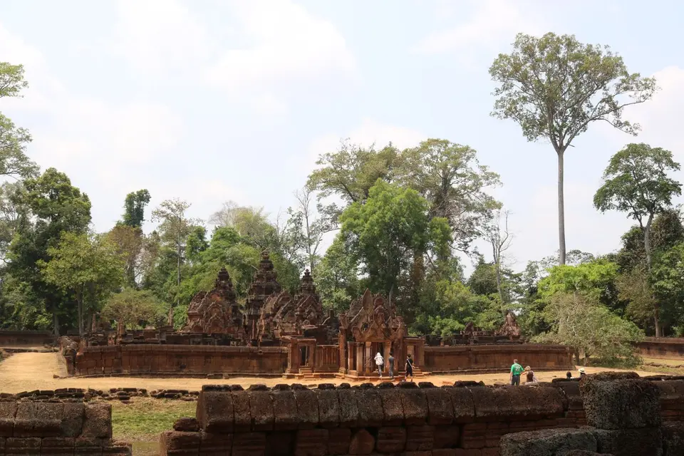 10351951-BanteaySreiTempel.JPG