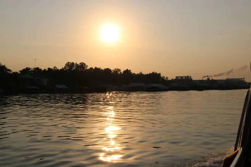 12062228-SchnellbootfahrtaufdemMekong.JPG