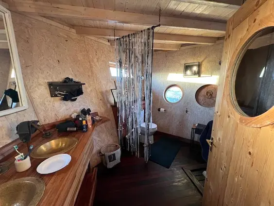 shipwreck_lodge6.jpeg