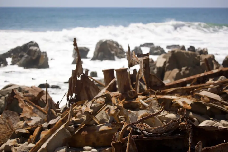 skeleton_coast_wracks2.jpeg