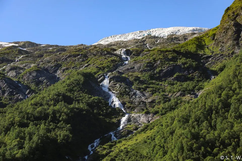 6B9A5446-2.jpg