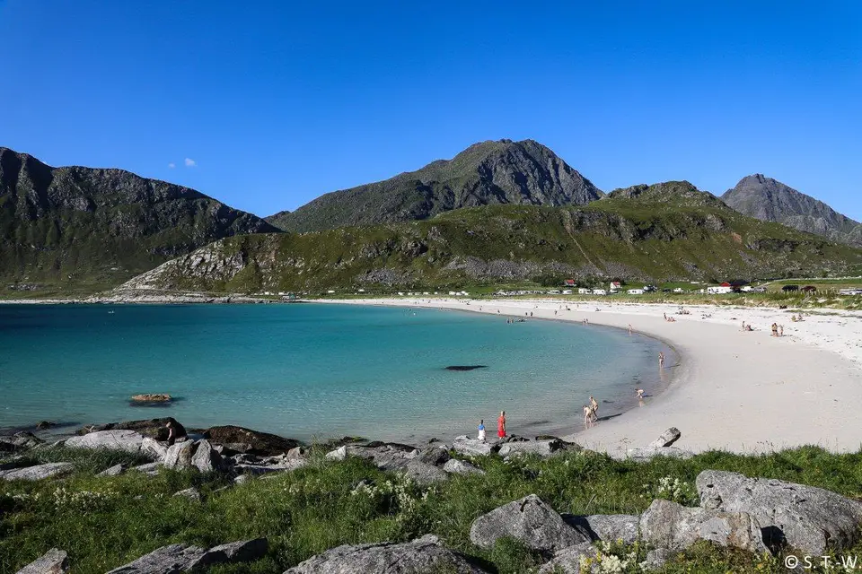 Haukland-3.jpg
