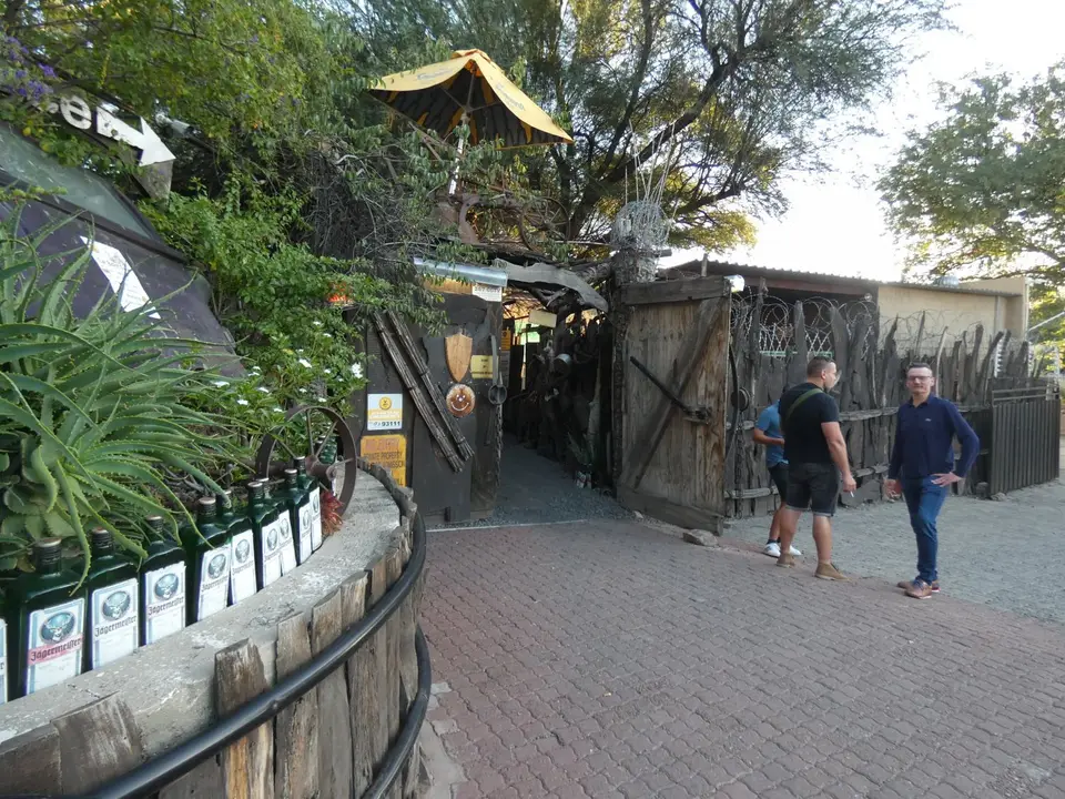 P1060098-2.JPG