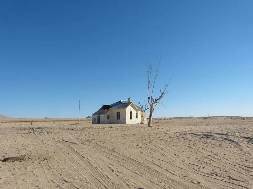 Namib_104_sm.jpg