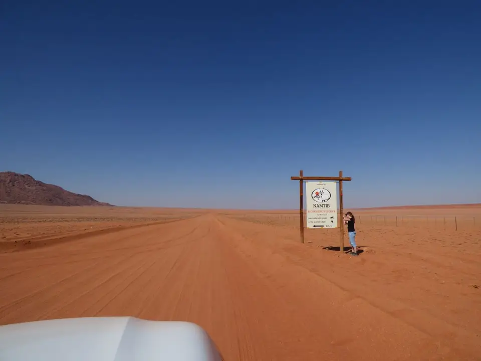 Namib_117_sm.jpg