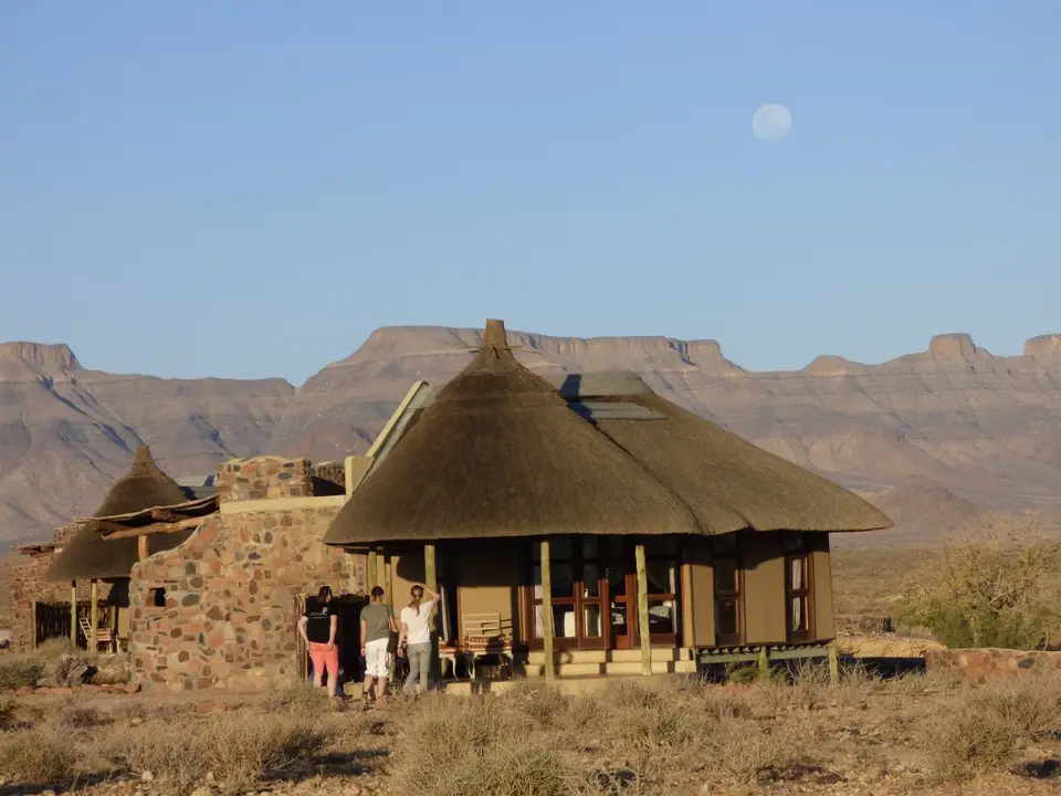 Namib_155_sm.jpg