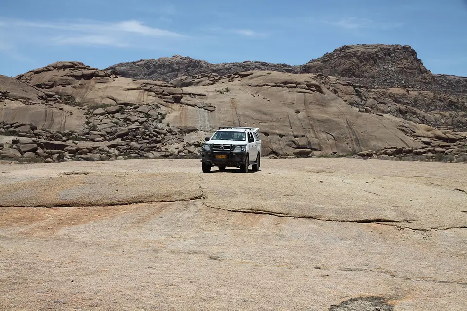 Toyota-2.jpg