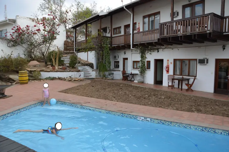 HilltopGuesthouse-2.jpg