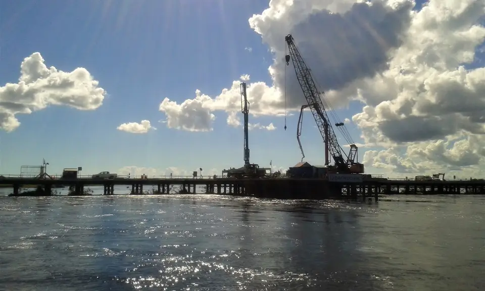 Z-Ferry-Bridge.jpg