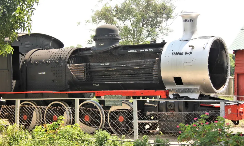 Z-Liv-rail6.jpg