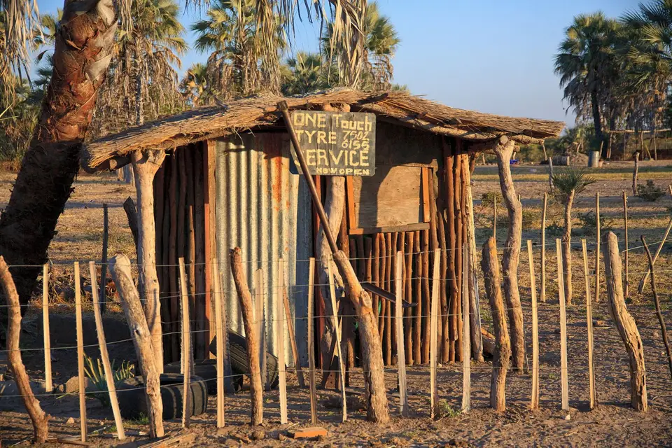 Botswana_Shorobe_01.jpg