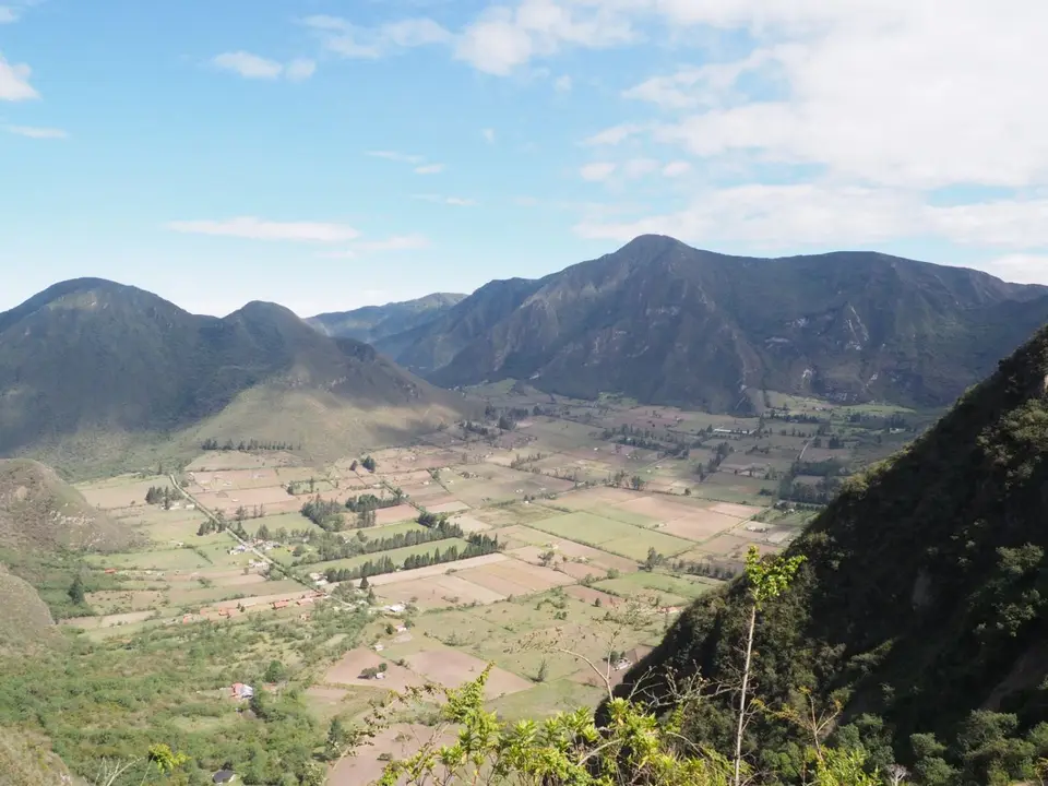013EquadorNov2023-Quito-Pululahua.JPG