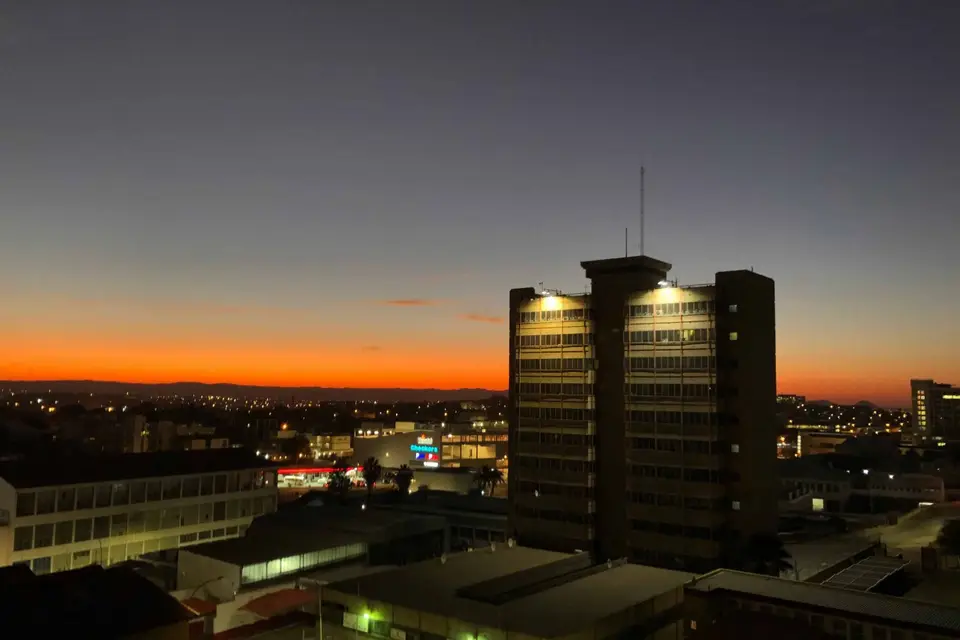 w_sunset_windhoek.jpg