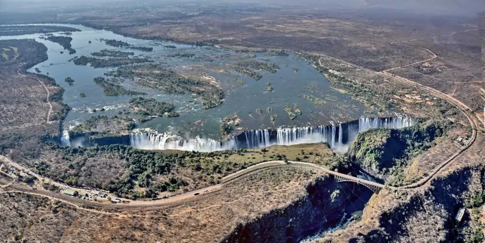 vicfalls-3.jpg