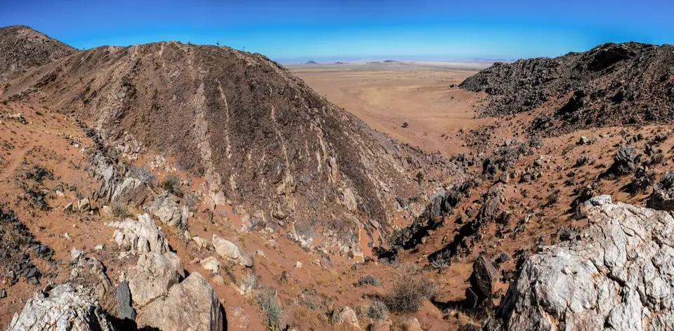 2018_43943_NamibiaKleinAusVistafarmdrive.jpg