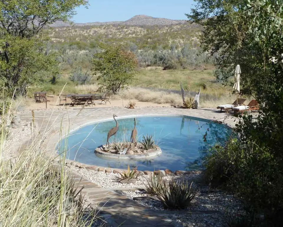04PoolHuab.jpg