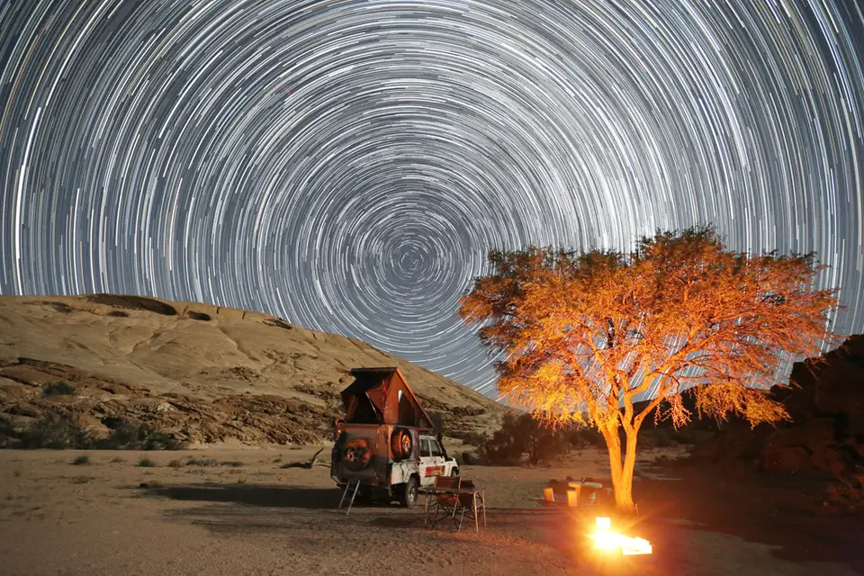 Startrails-Blutkuppe-250a-1024.jpg